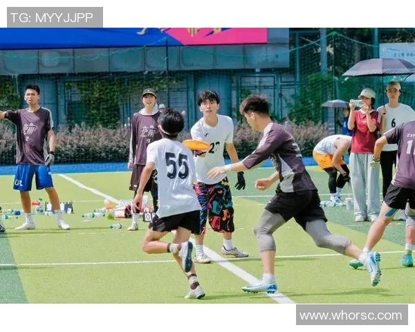 上海飞盘队在世界滑板锦标赛中以85分稳居积分榜首位