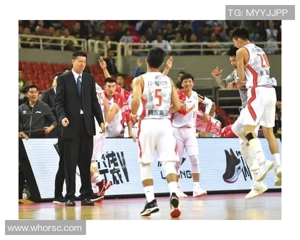 吴冠希的篮球之路:从青涩新星到CBA赛场的领军人物 吴冠希的篮球之路:从青涩新星到CBA赛场的领军人物