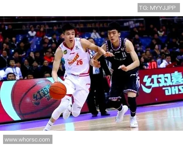 郭昊文：从青年才俊到篮球场上的闪耀明星之路