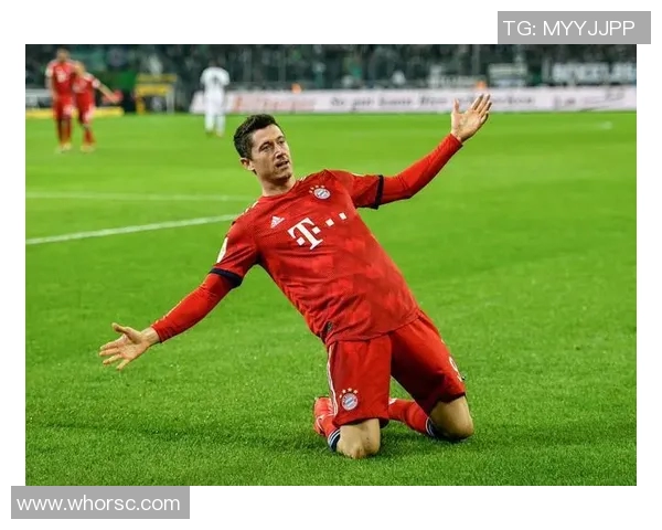 莱万重返老东家引发拜仁球迷愤怒大嘘声称其忘恩负义