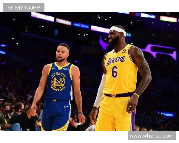 詹姆斯领衔湖人对决勇士精彩录像回顾与赛后分析