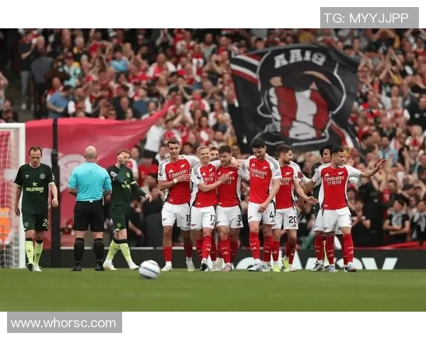 杰拉德在利物浦对曼城的经典对决中展现传奇风采与激情时刻